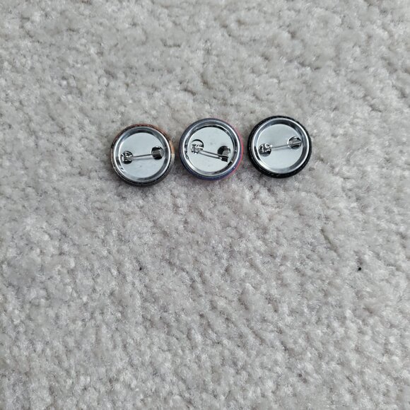 Lot of (3) NASA 1" Pins - Mars Rover, Space Shuttle & Moon VGUC - Picture 2 of 4